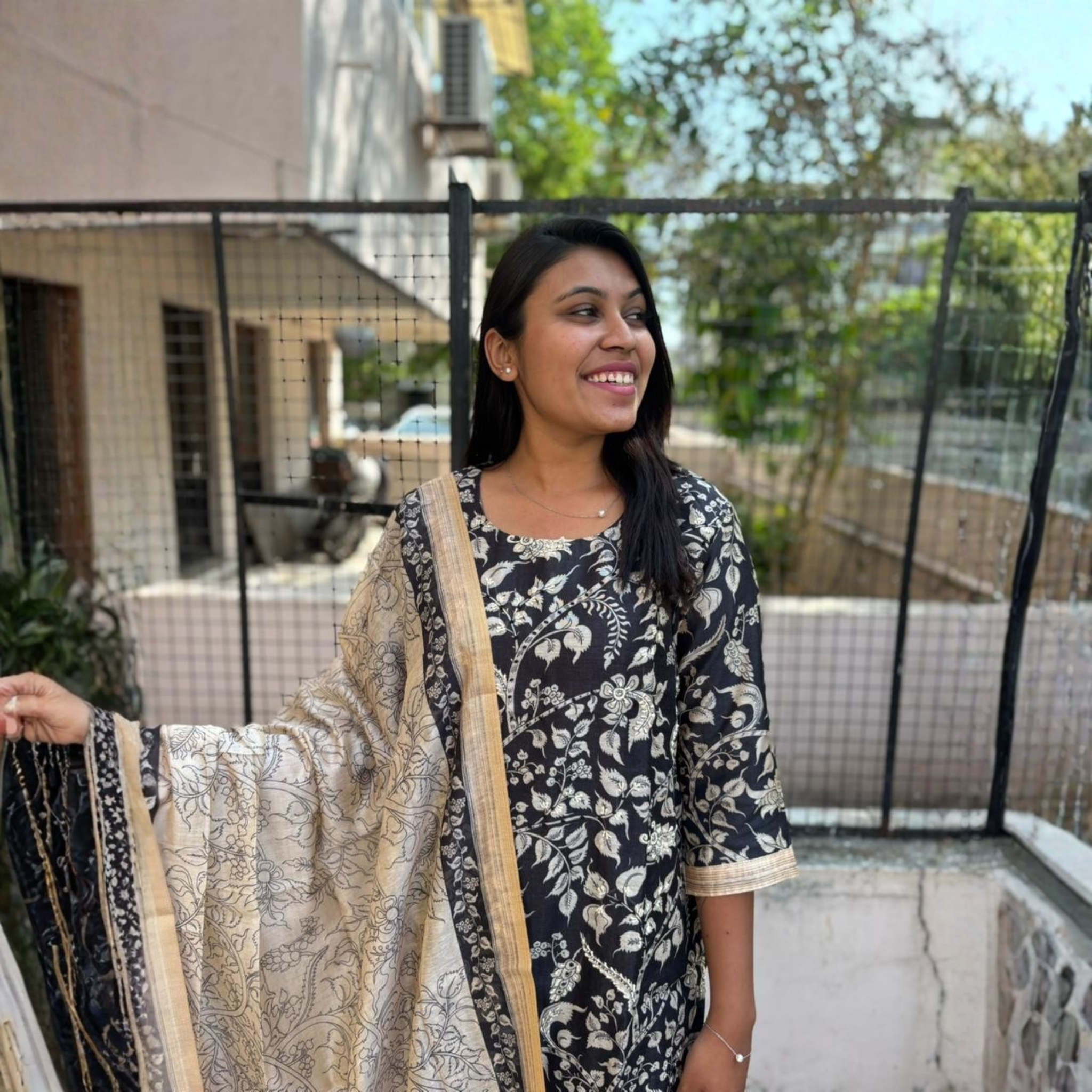 Elegant Floral Print Kurti Set with Dupatta