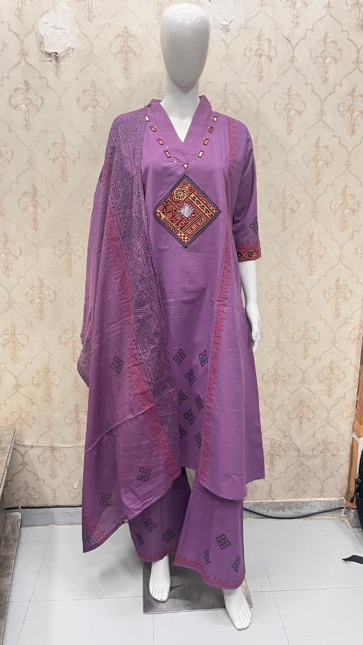 Elegant Printed Kurti Set with Dupatta