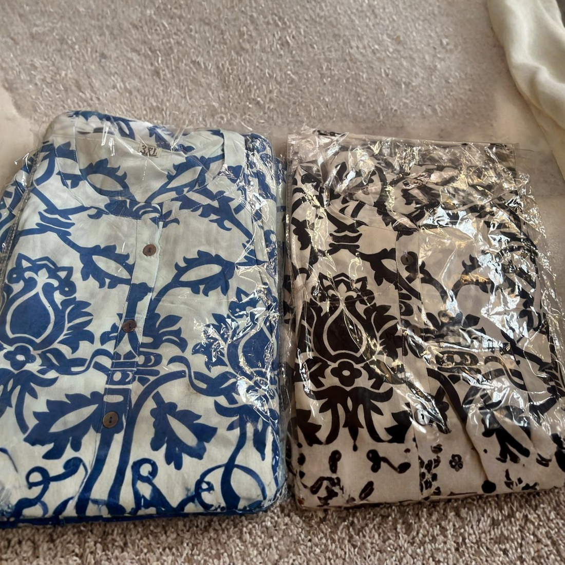 Floral Printed Knee-Length Short Top (Blue & Black)