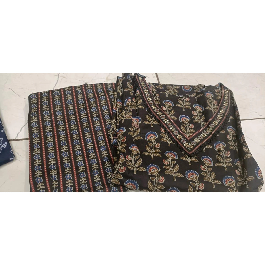 Stylish Printed Kurti Set