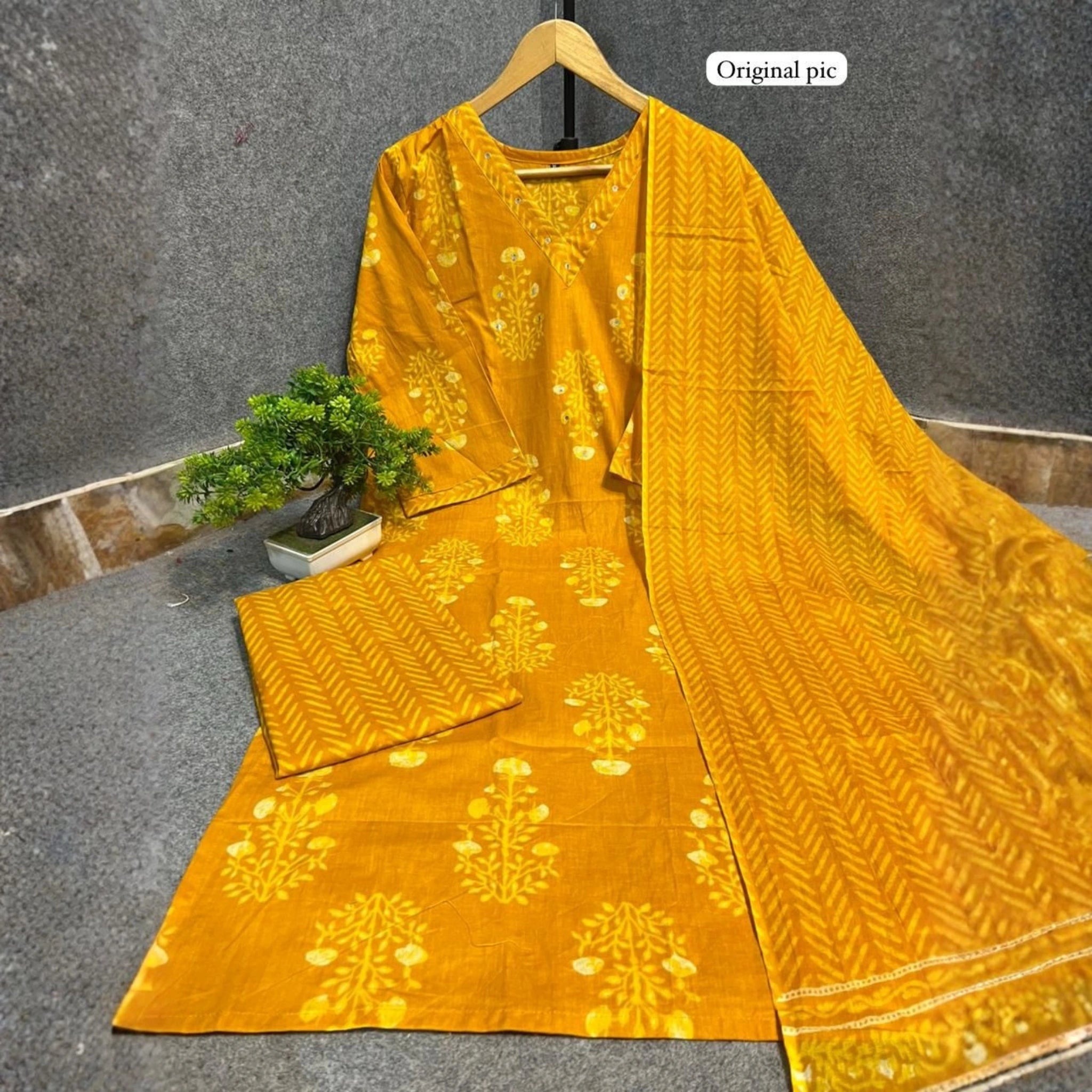 Premium Jaipuri Cotton Kurti Pant Dupatta Set
