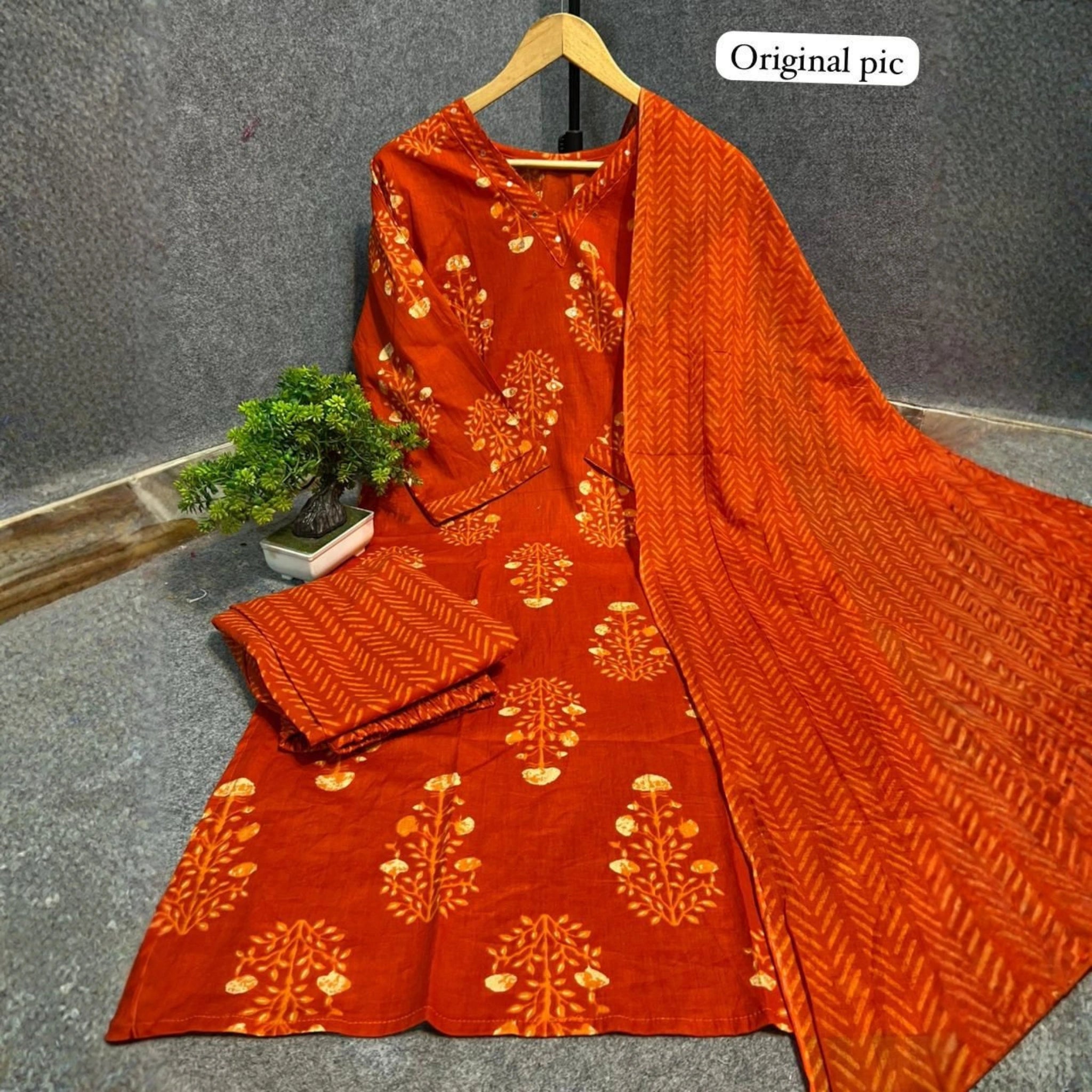 Premium Jaipuri Cotton Kurti Pant Dupatta Set